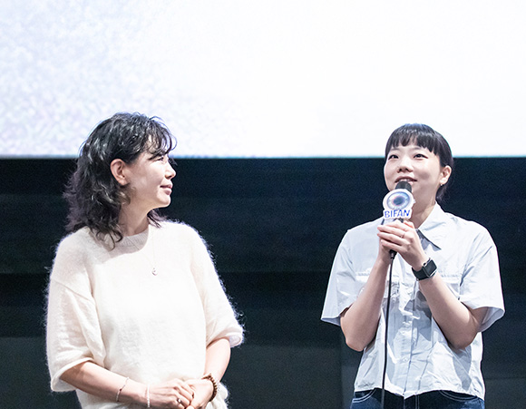 GV < 12>